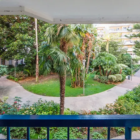 Aparthotel Pierre & Les Rivages Du Parc Menton