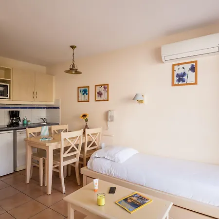 Pierre & Les Rivages Du Parc Menton