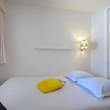 Pierre & Les Rivages Du Parc Apartmanhotel 3*
