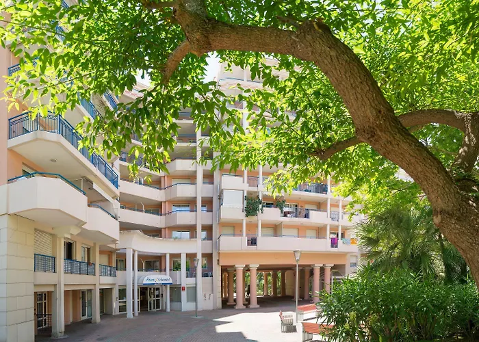 Aparthotel Pierre & Les Rivages Du Parc